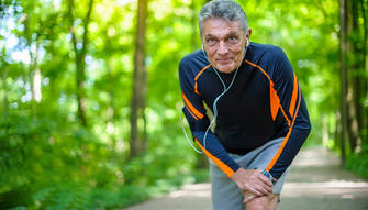 10 Tips to Strengthen Aging Knees